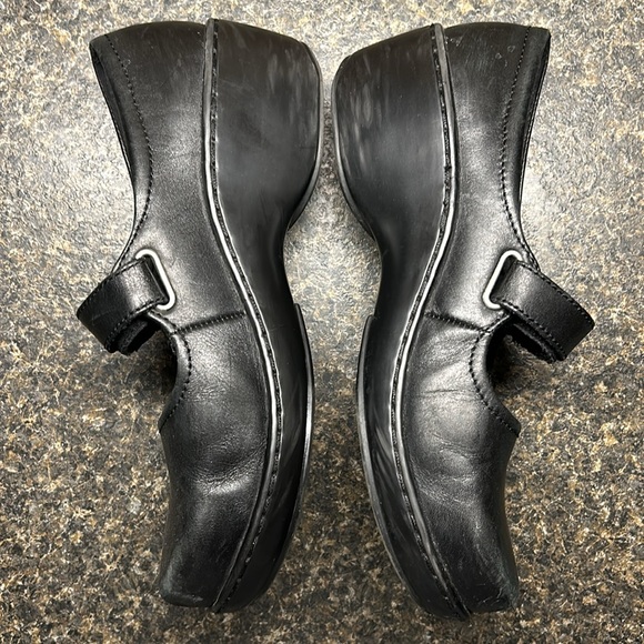 KLOGS Nurse’s Shoe - Picture 6 of 9